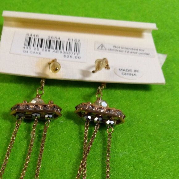 NWT Macy's Gold tone Dangling Pink Beaded Earrings - Picture 3 of 5